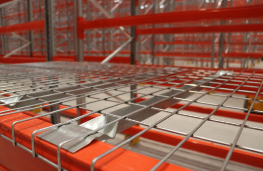 Wire mesh decking